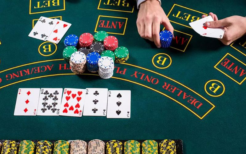 Chơi poker tại casino vn68 làm ngay một vài phút